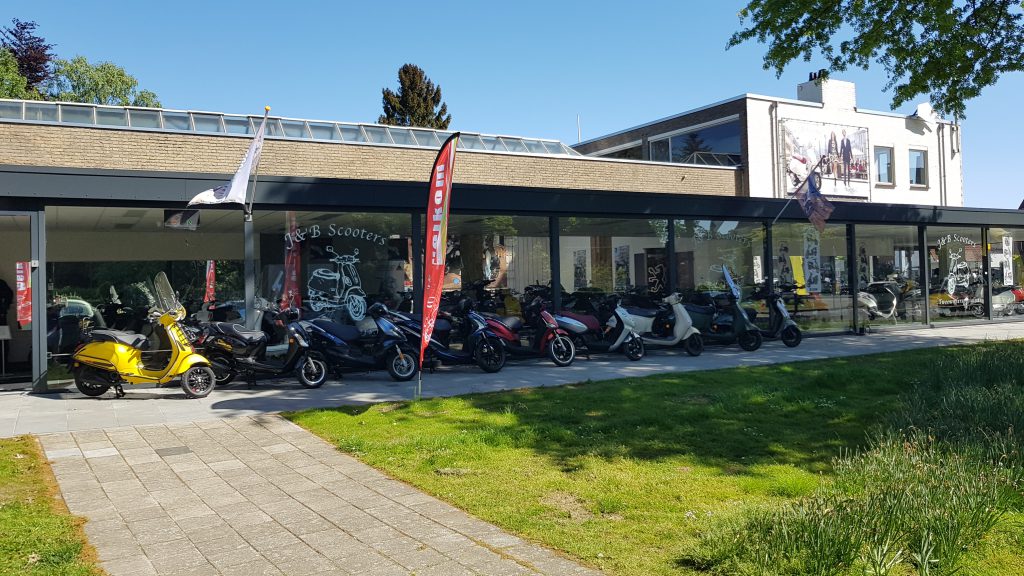 J & B Scooters Voor inkoopverkoop van Scooters, Fietsen, EBikes en meer