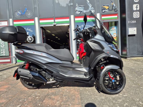 Piaggio MP3 400 hpe Sport