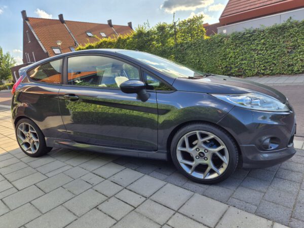Ford Fiesta ST