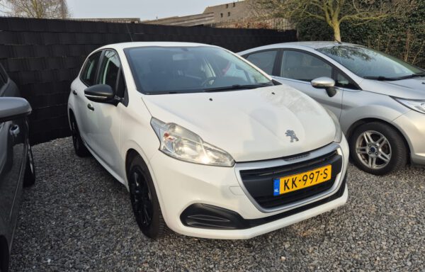 Peugeot 208 1.0